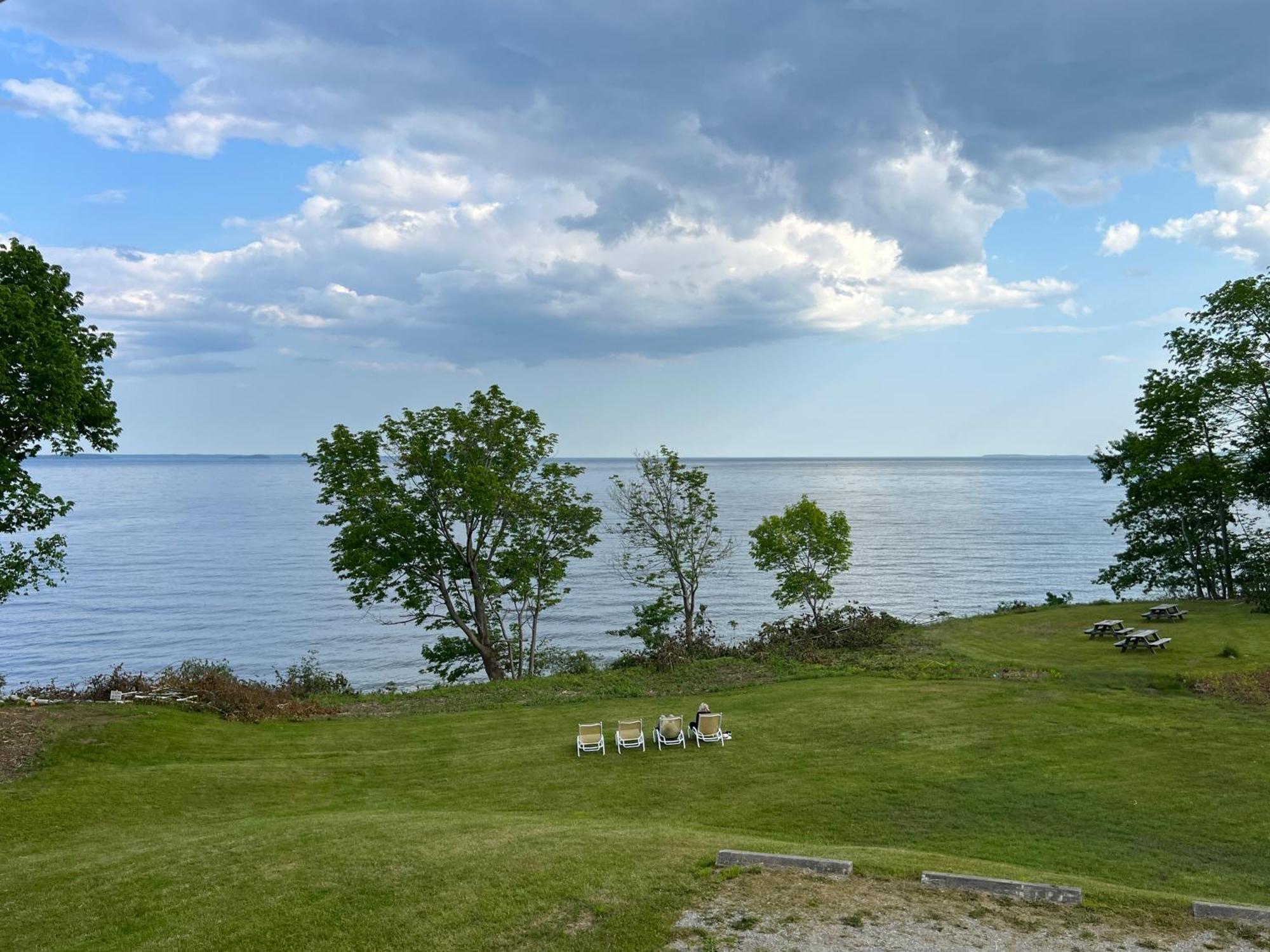 High Tide Inn On The Ocean, Motel And Cottages Кэмден Экстерьер фото